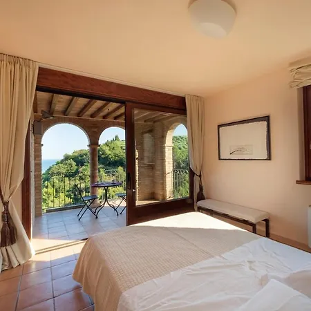 Historical Patio - Sea View, Garden, Ac