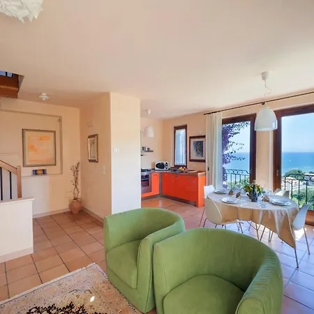 Historical Patio - Sea View, Garden, Ac Apartman