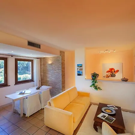 Historical Patio - Sea View, Garden, Ac Apartman *