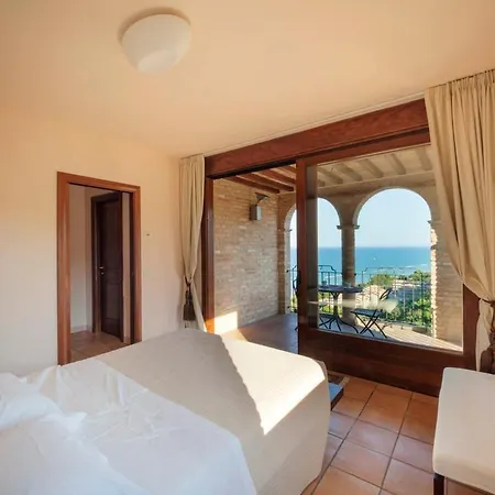 Apartman Historical Patio - Sea View, Garden, Ac Cupra Marittima